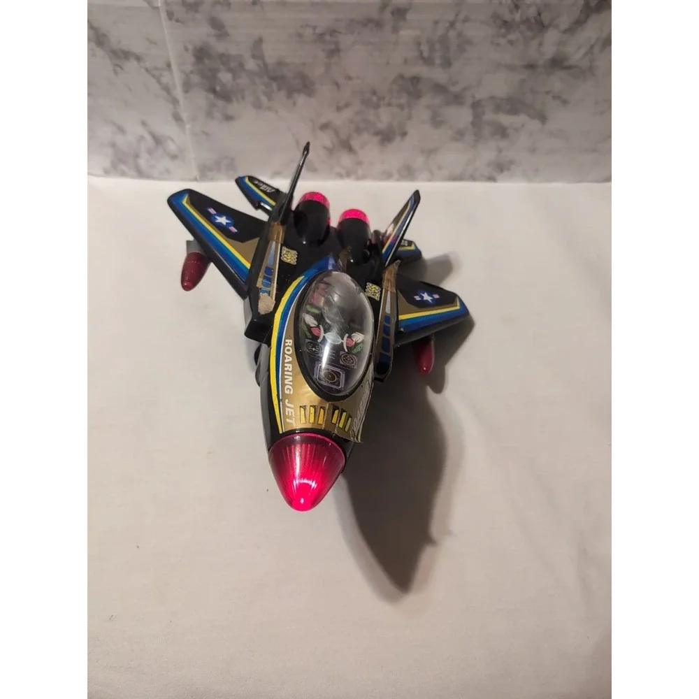 VINTAGE 80'S ROARING JET BATTERY OPERATED TOY PLANE Lights & Sound WORKS 13